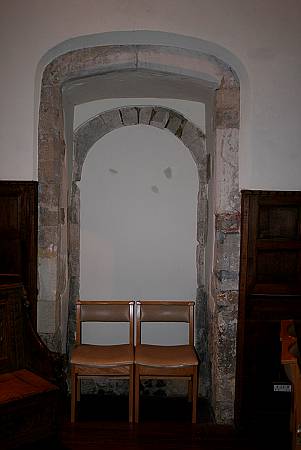 Winchester St Laurence - Old Doorway
